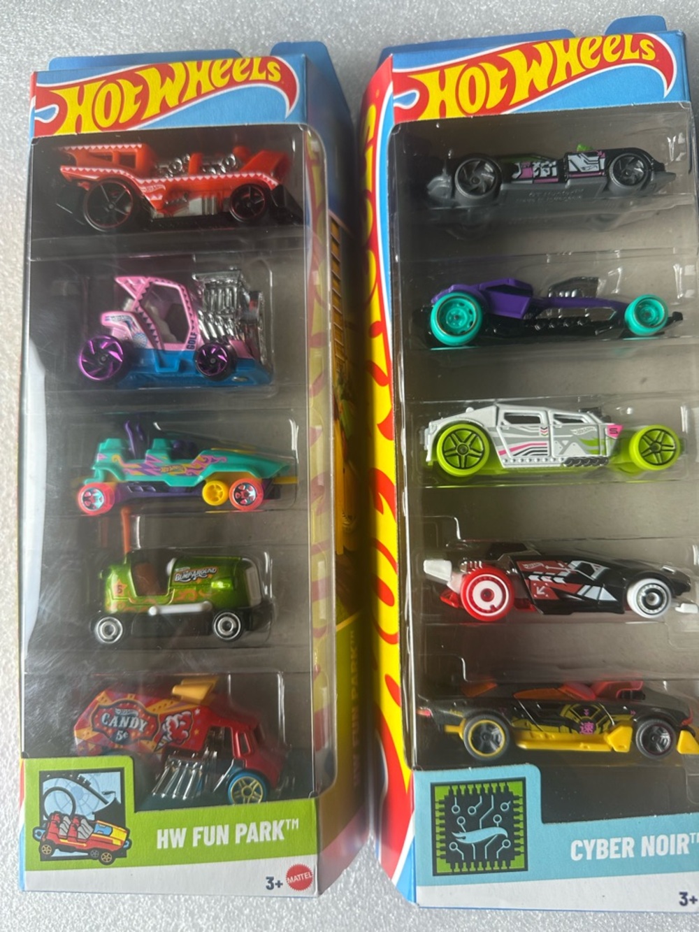 Hot Wheels 2025 HW FUN PARK and CYBER NOIR set of 2